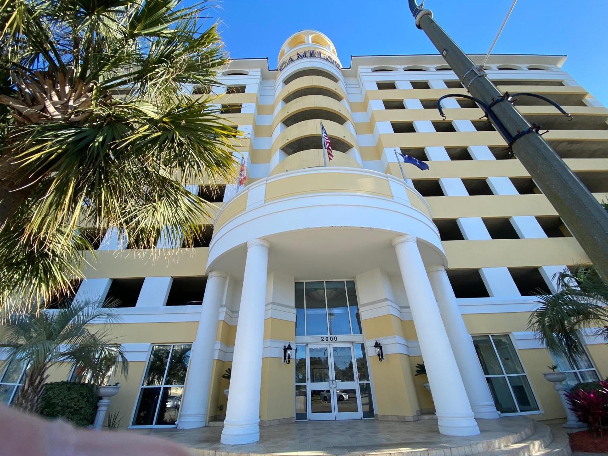Camelot By The Sea Ocean Front Condo เมอร์เทิลบีช ภายนอก รูปภาพ