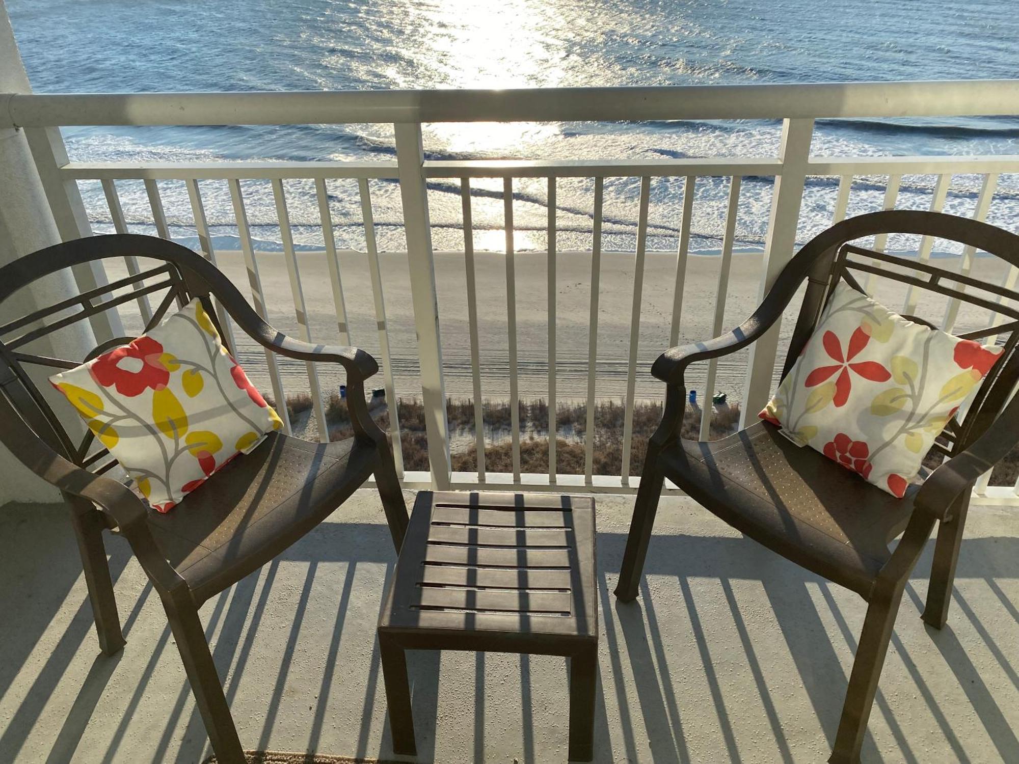 Camelot By The Sea Ocean Front Condo เมอร์เทิลบีช ภายนอก รูปภาพ