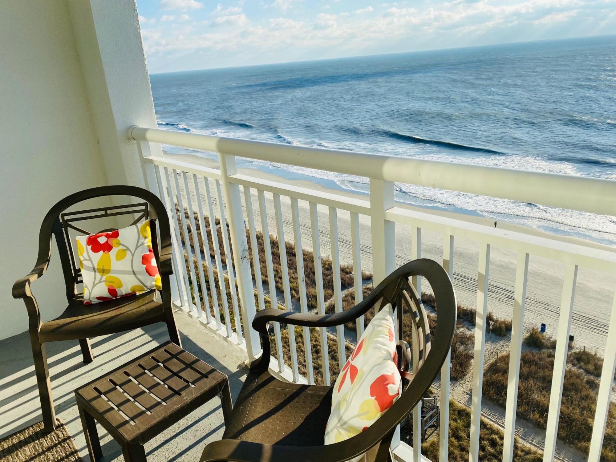 Camelot By The Sea Ocean Front Condo เมอร์เทิลบีช ภายนอก รูปภาพ